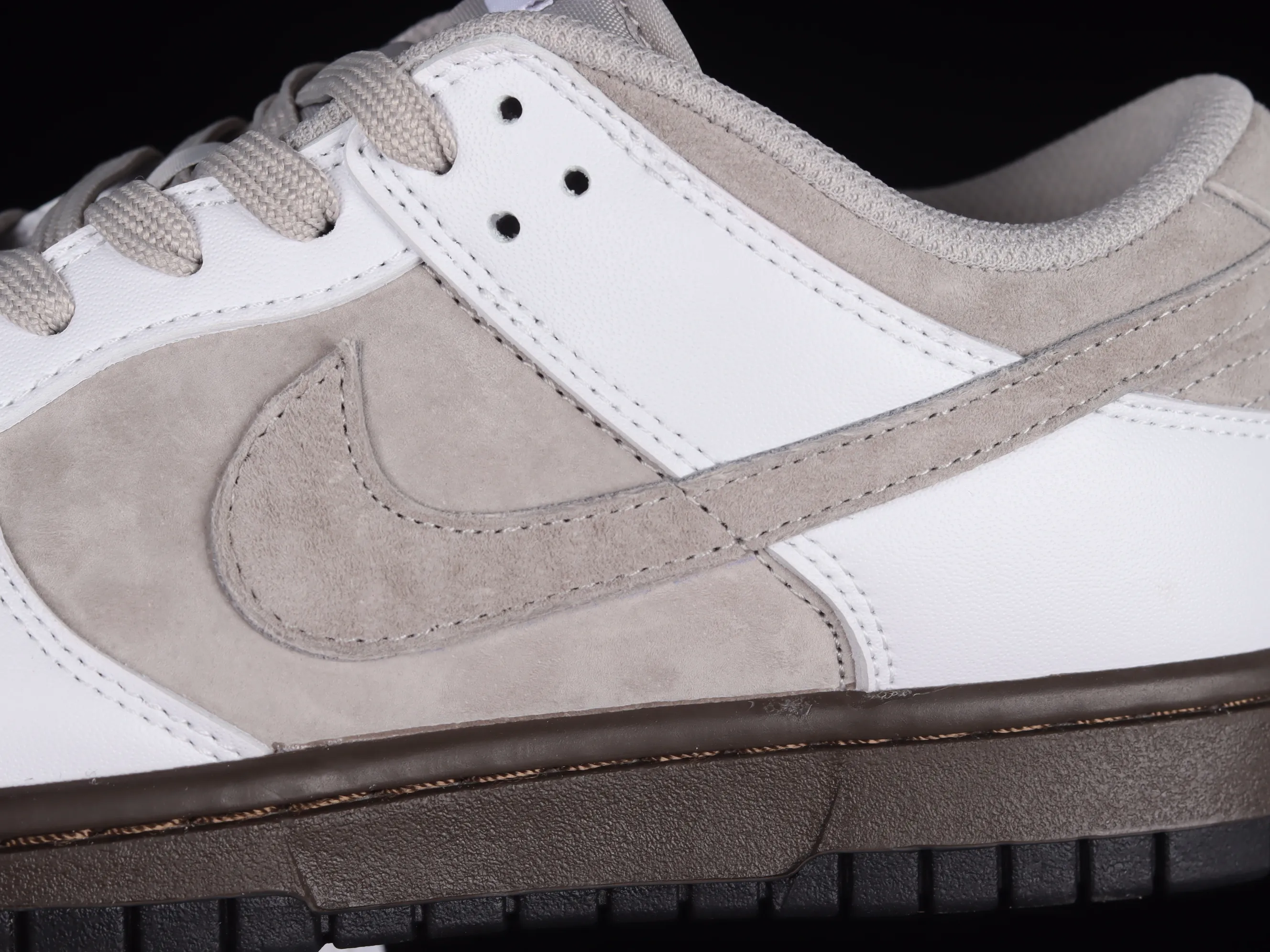 All Categories Nk SB Dunk Series Nk SB Dunk Low Low-top Sneakers N Version Nk SB Dunk Low "Ironstone" Cold Gray SB Smashed Backboard Fashion Casual Sneakers FD9746-001